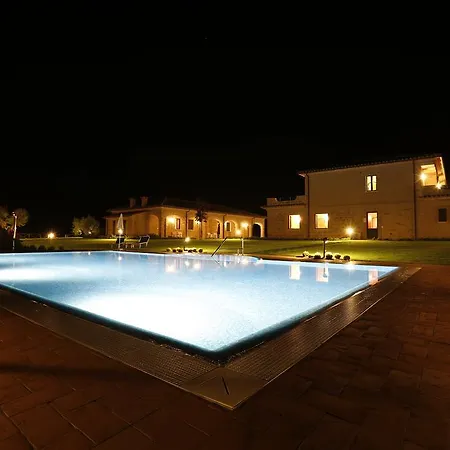 Poggio Al Tufo 팜스테이 *